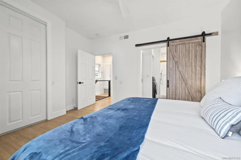 727 Ostend photo 12