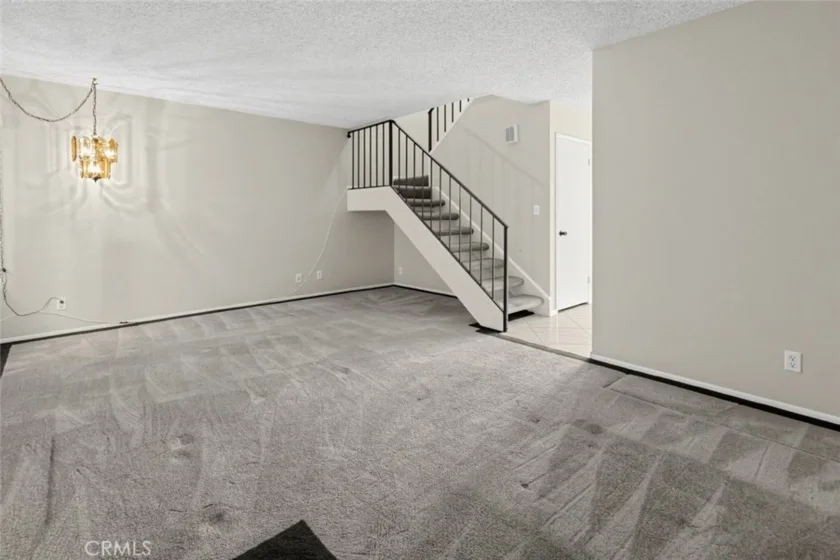 7043 Fulton Way photo 5