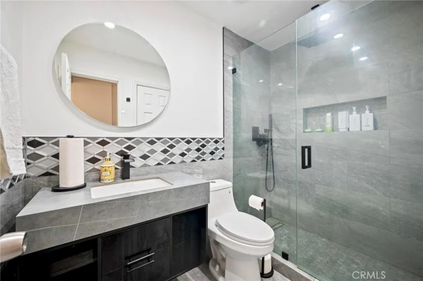 7924 Woodman Avenue #78 photo 10