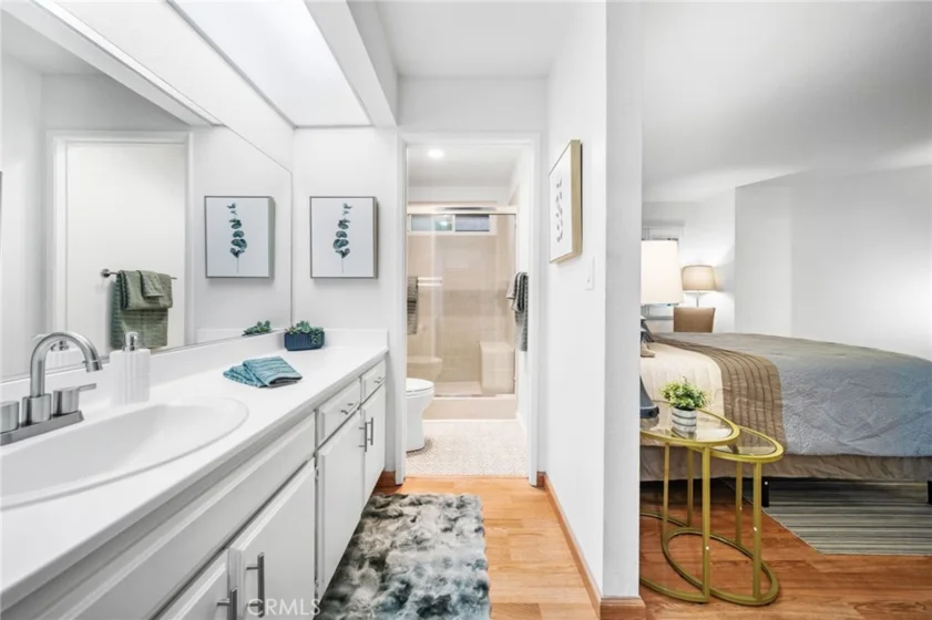 961 E California Boulevard #101 photo 16