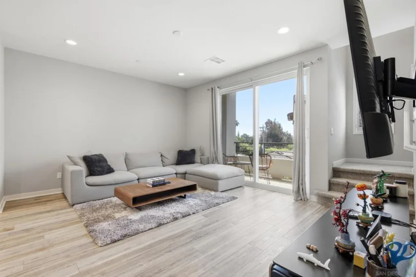 2572 S Escondido Boulevard #808 photo 5