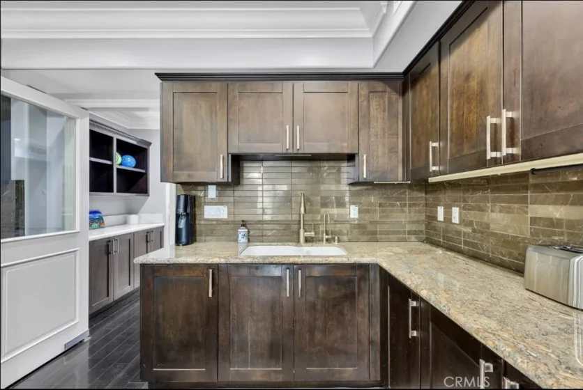 155 Cordova Street #203 photo 15