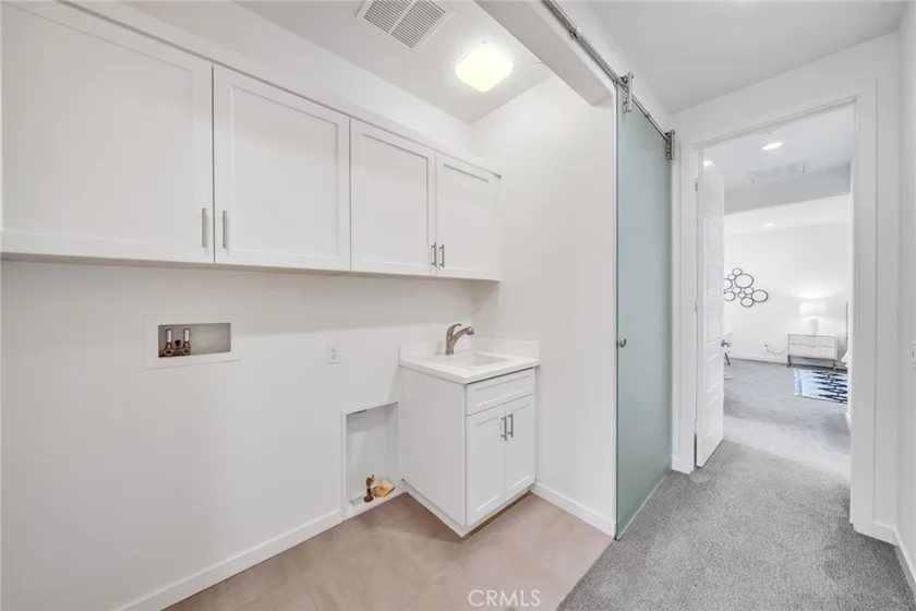 182 Finch photo 26