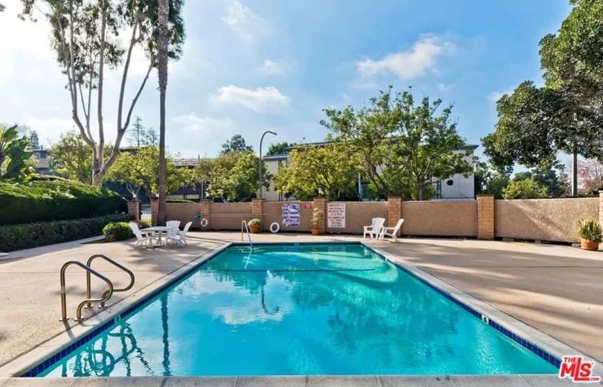 5625 Cambridge Way #203 photo 30