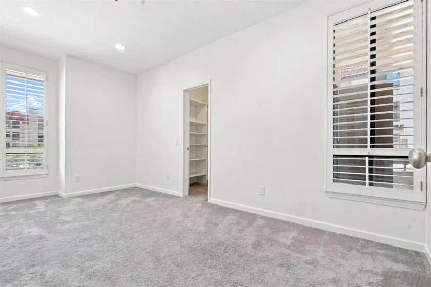 5845 Friars Road #1216 photo 11