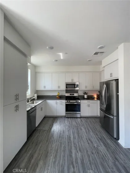 5506 Sandcliff Lane #157 photo 1