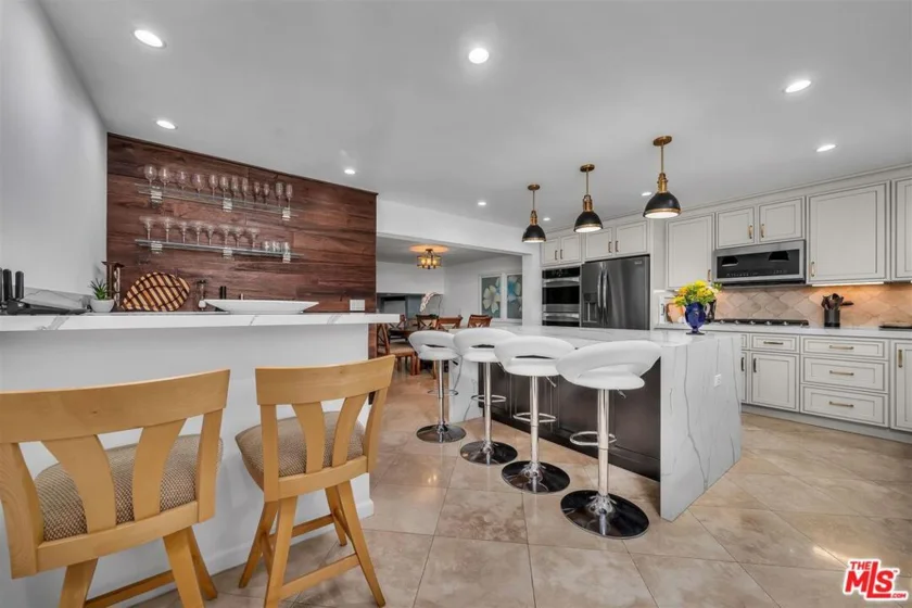 4729 La Villa Marina #D photo 1