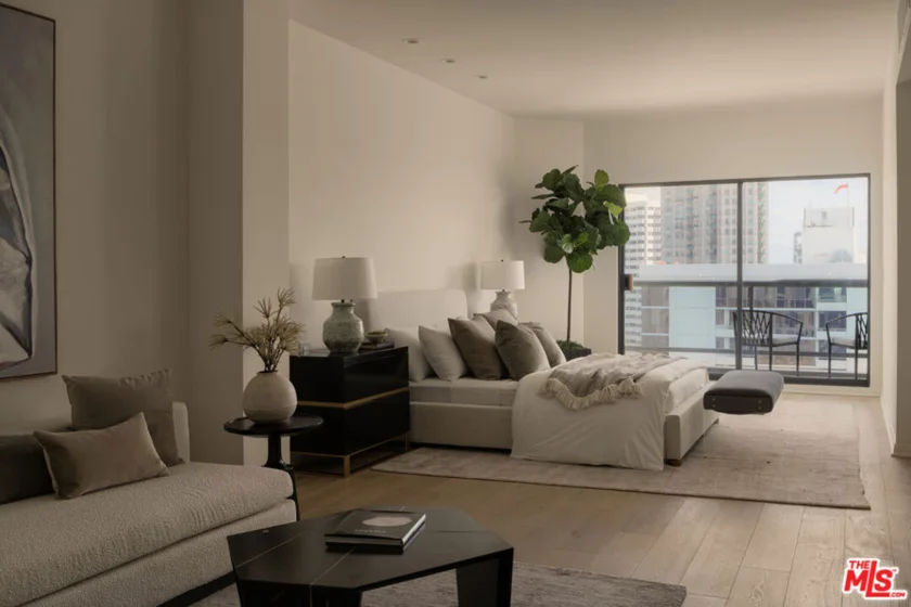 10724 Wilshire Boulevard #1501 photo 25
