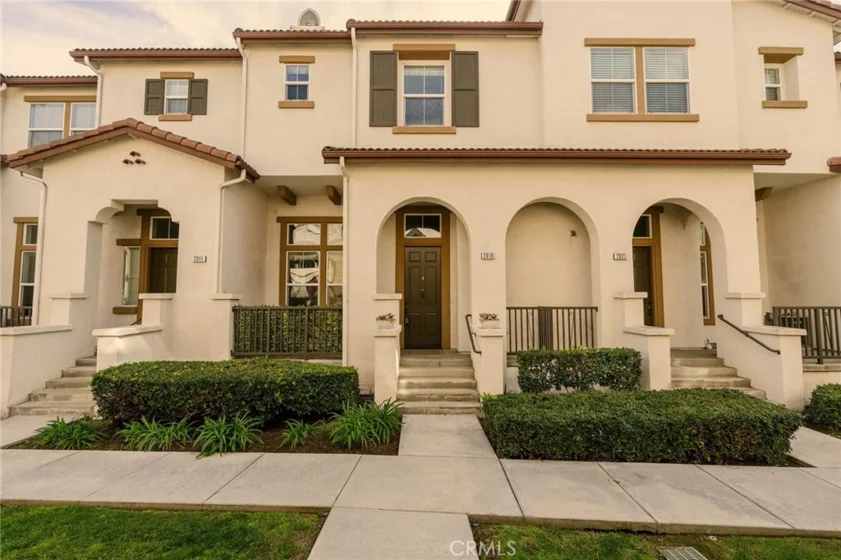 2019 Arnold Way photo 1