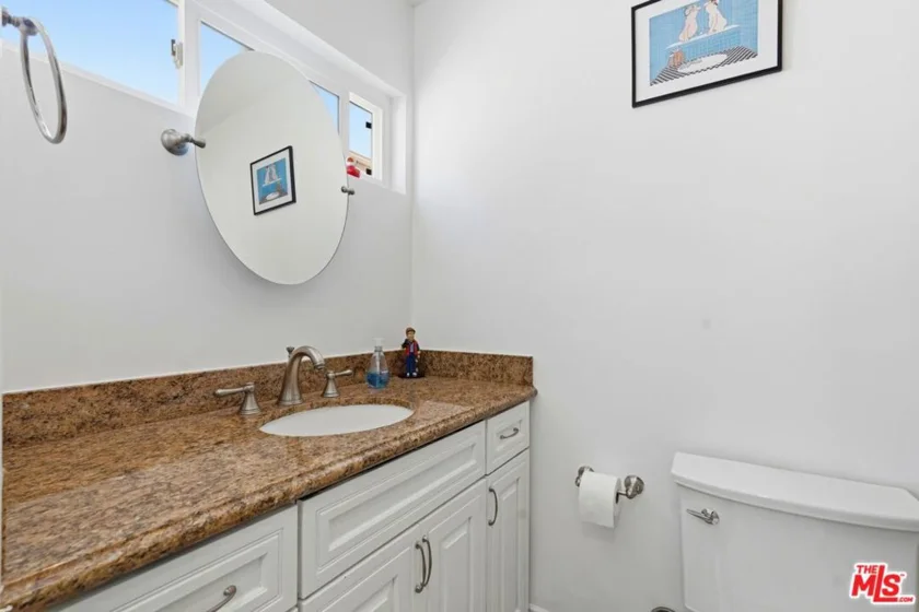940 7th Street #8 photo 8