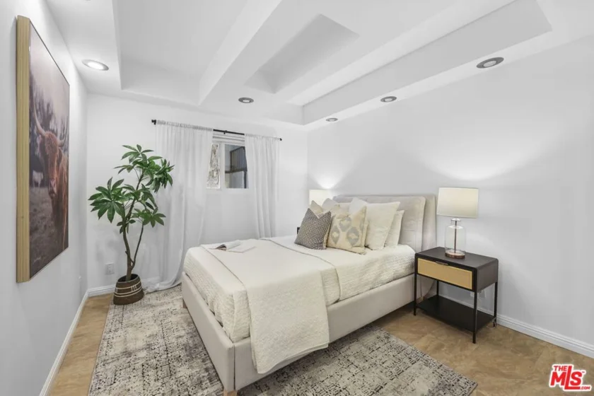 2677 Centinela Avenue #203 photo 21