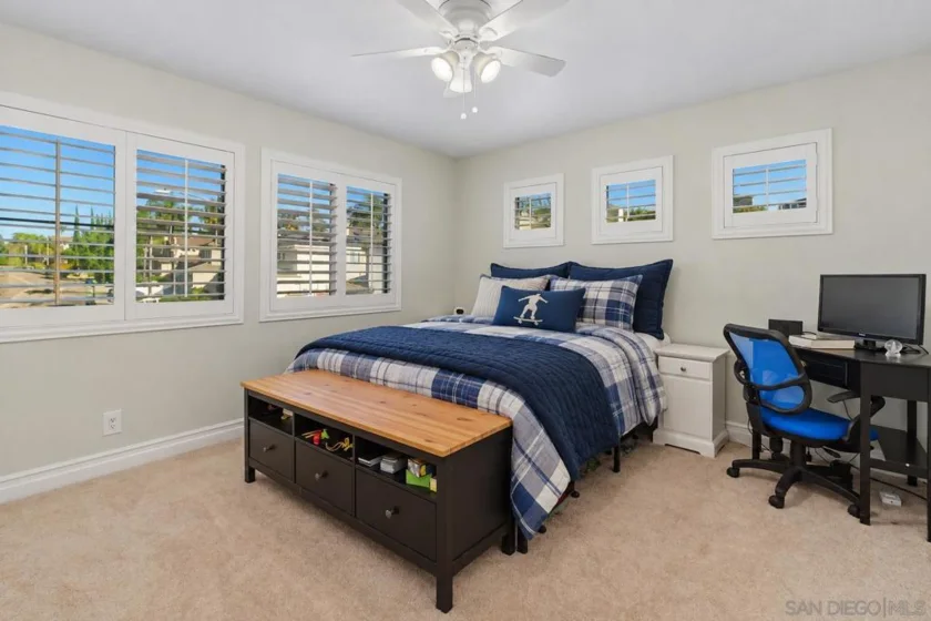 30916 Oakhill Drive photo 32