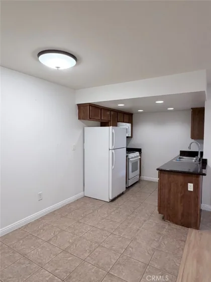 1144 W Blaine photo 13