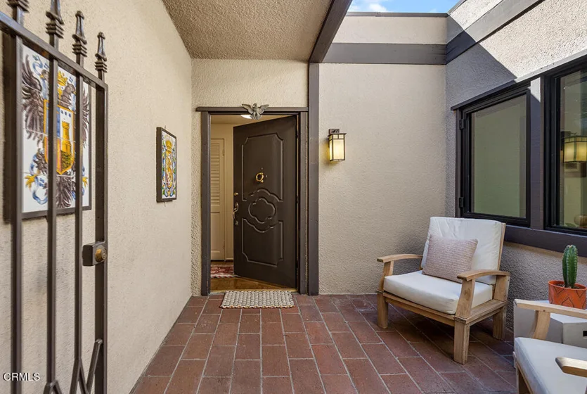 480 S Orange Grove #1 photo 3