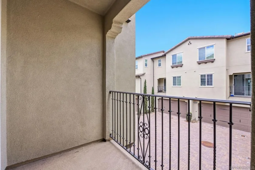 16467 Veridian Circle photo 5