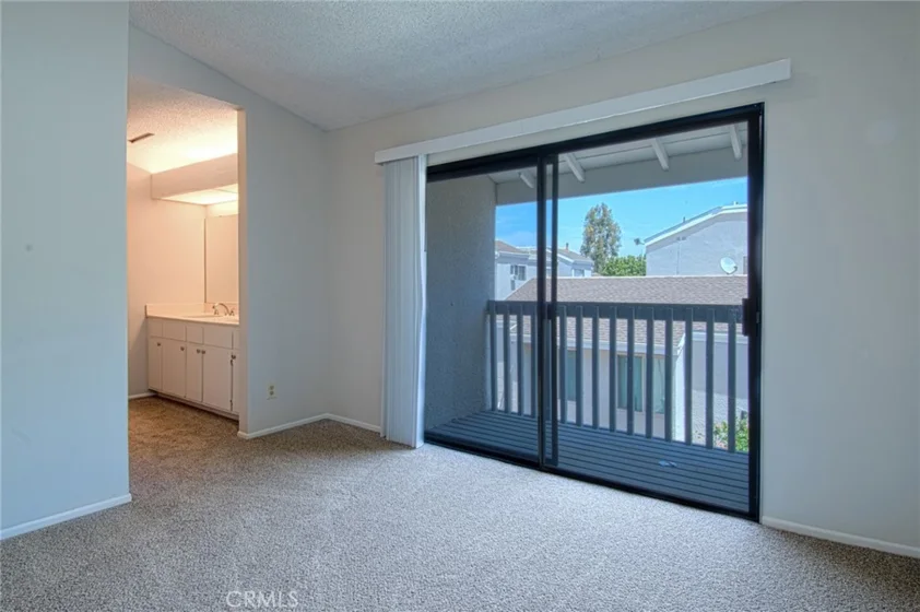 2943 Pembroke Court photo 24