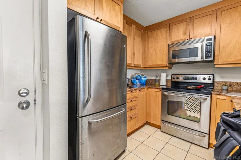 8889 Caminito Plaza Centro #7225 photo 7
