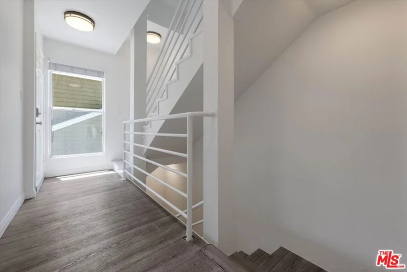245 Hollister Avenue #1 photo 24
