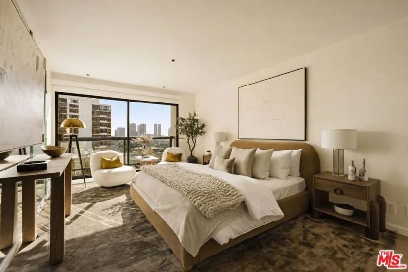 10724 Wilshire Boulevard #803 photo 6