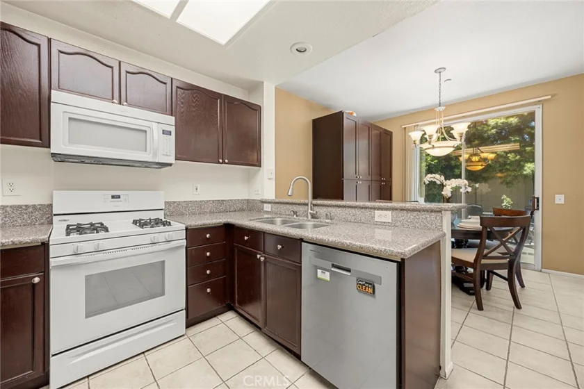 3423 E White Chapel Court #E photo 9