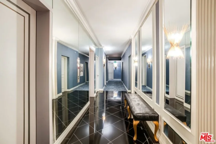 10433 Wilshire Boulevard #405 photo 6
