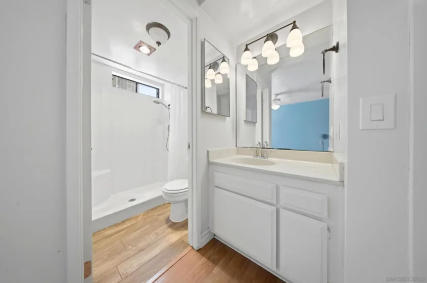 1257 E Grand Avenue ##D photo 21