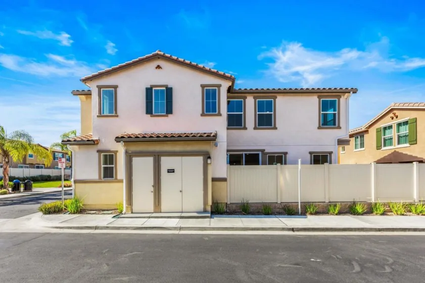 505 Pinedale photo 31