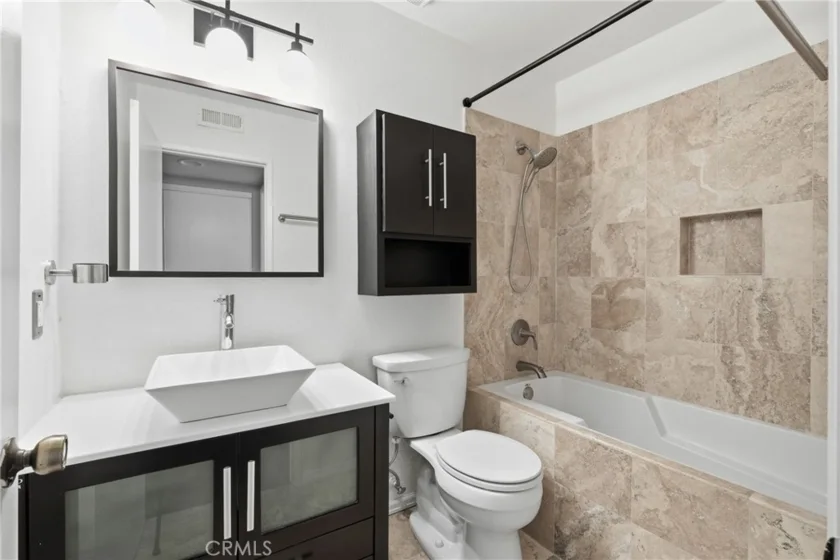 54 Oval Road photo 20