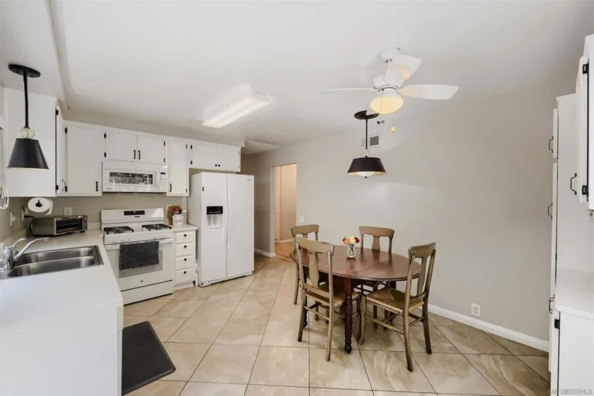 10825 Caravelle Place photo 24