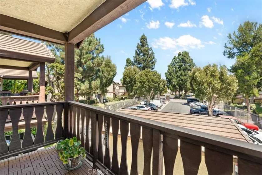 12437 Bay Hill Court photo 27