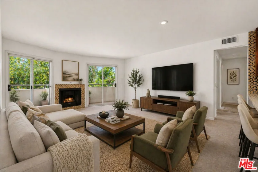 4702 Fulton Avenue #202 photo 3