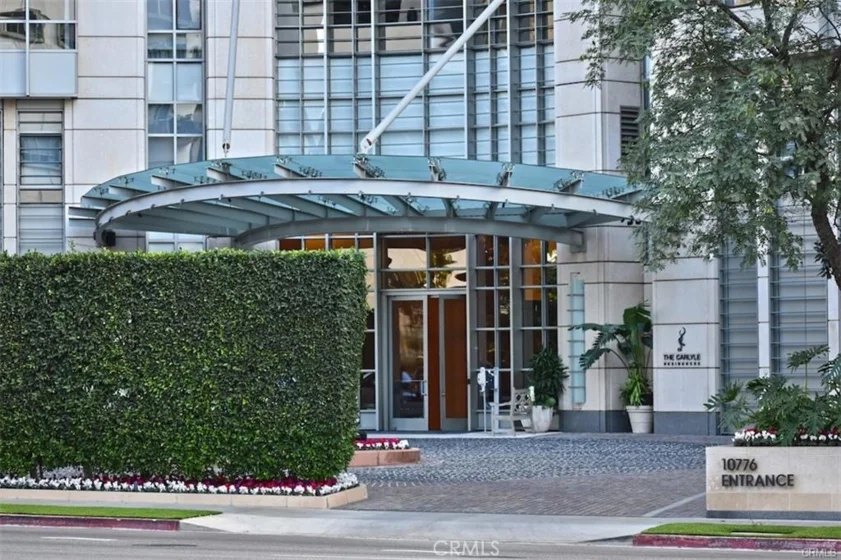 10776 Wilshire #404 photo 2