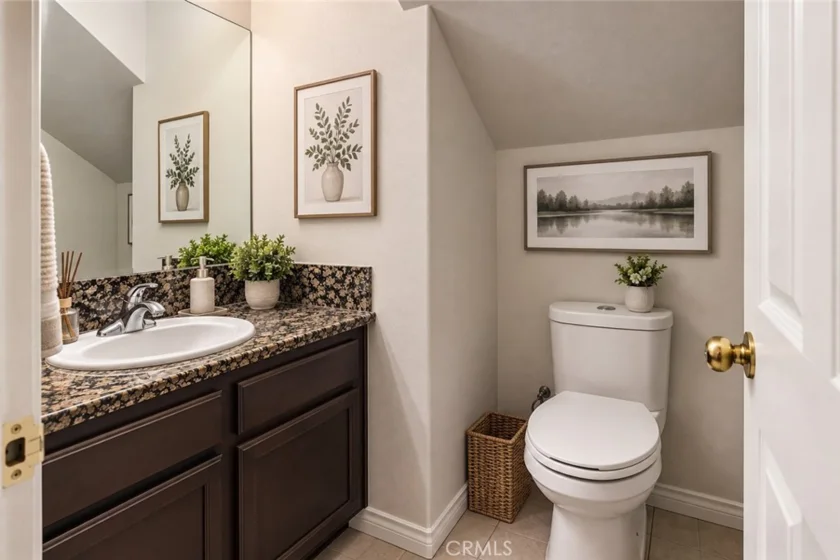 1136 N Euclid #14 photo 12