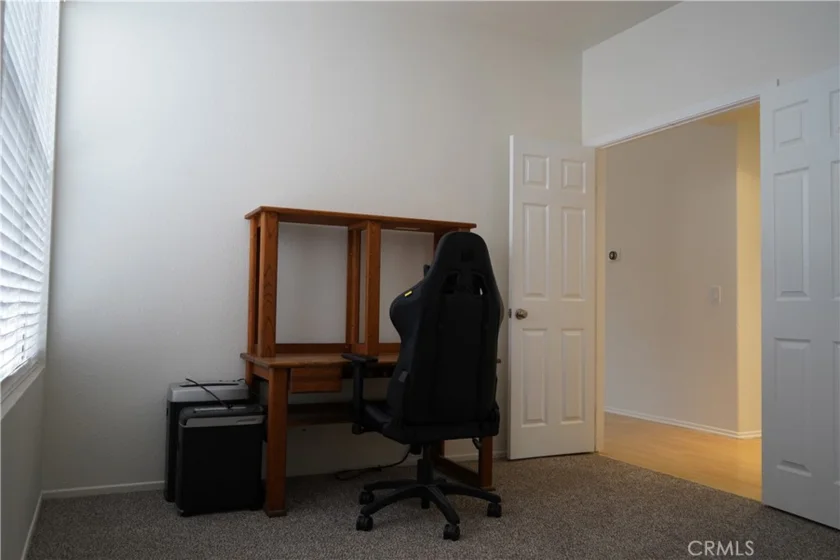 24054 Bearskin photo 20