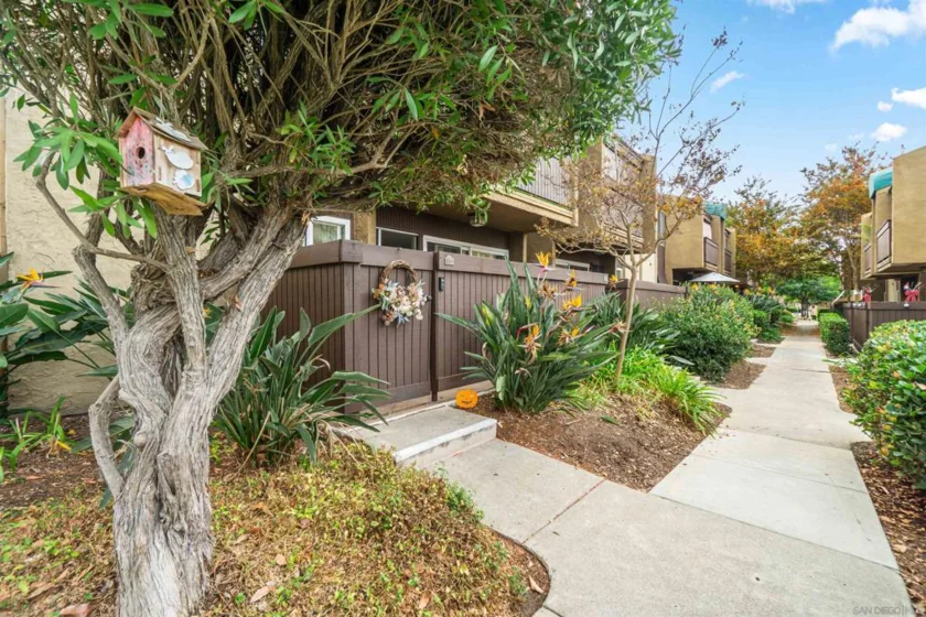 3456 Castle Glen Drive #159 photo 1