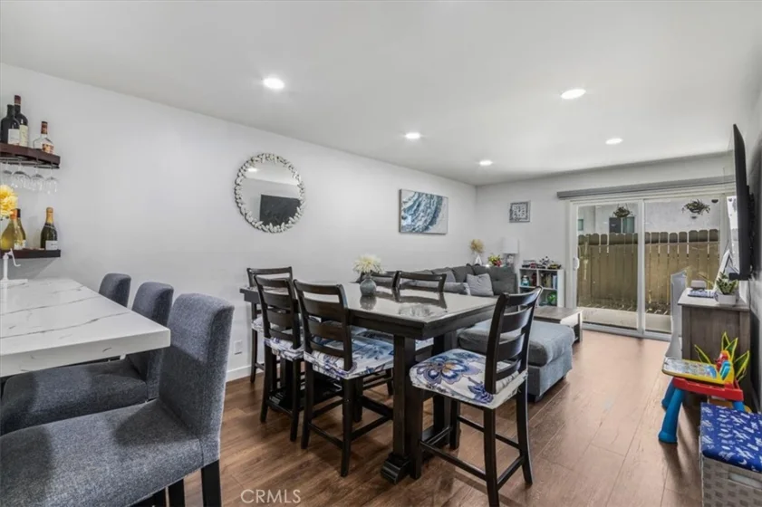 278 N Wilshire #129 photo 15