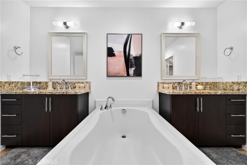 21 Gramercy #218 photo 32