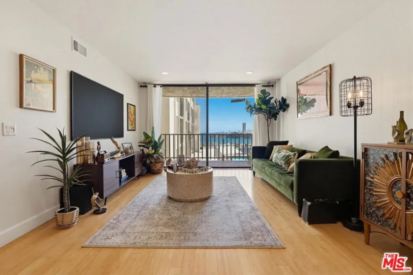 1140 E Ocean Boulevard #220 photo 10