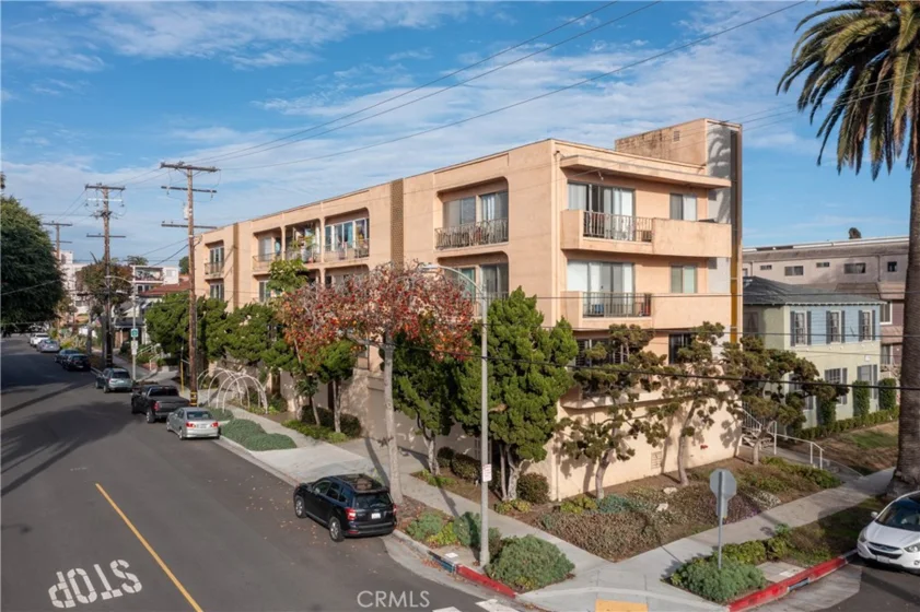 100 Loma Avenue #201 photo 1