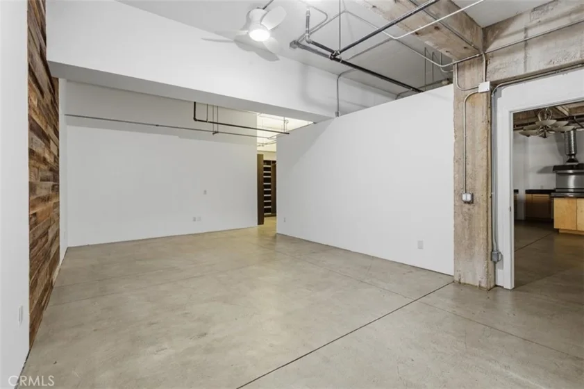 835 Locust Avenue #317 photo 31