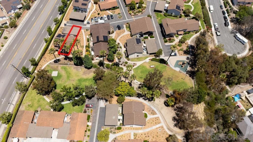 8166 Paradise Valley Court photo 6