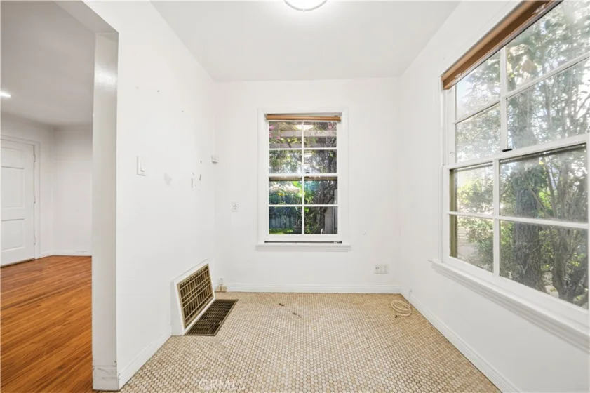911 21st Street #B photo 20