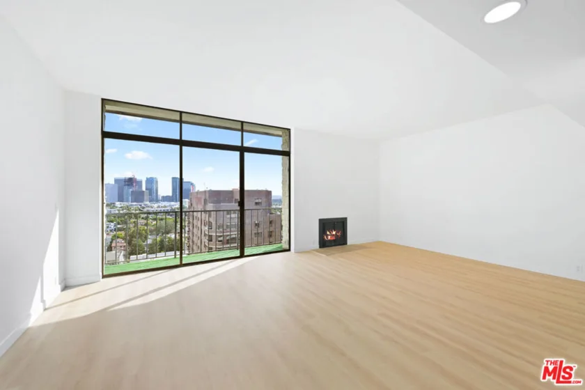 10535 Wilshire Boulevard #1803 photo 4