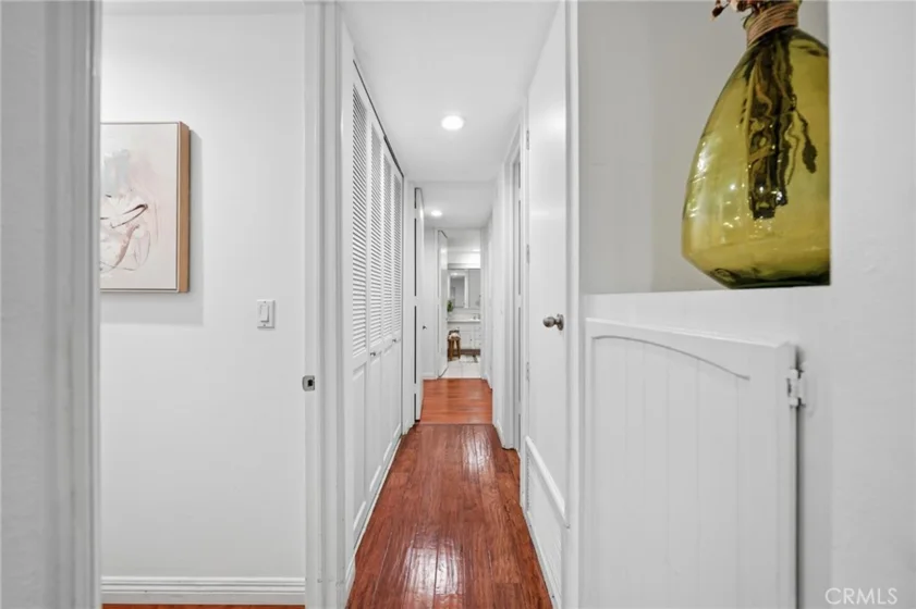 4477 Wilshire photo 17