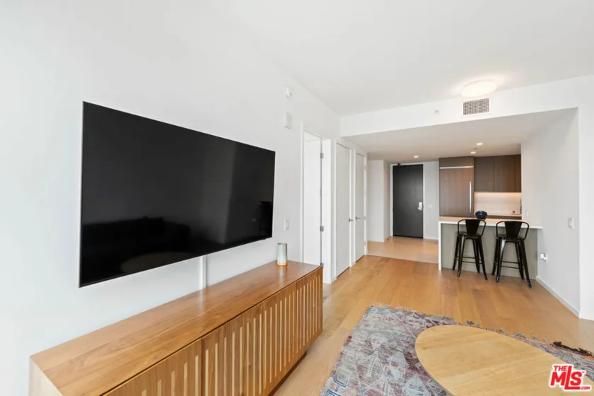 889 Francisco Street #3401 photo 26