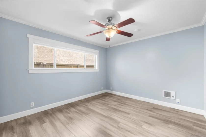 1740 Roosevelt #APT B photo 3