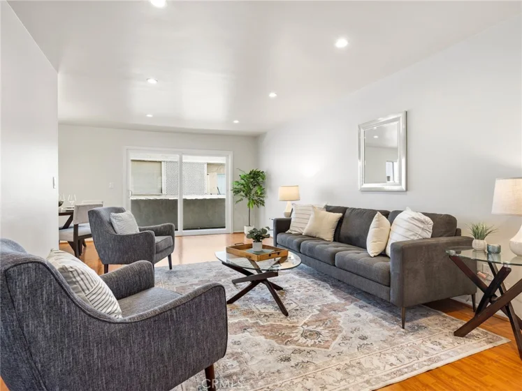 5412 Lindley Avenue #108 photo 16
