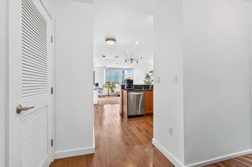 475 Redwood Street #801 photo 5