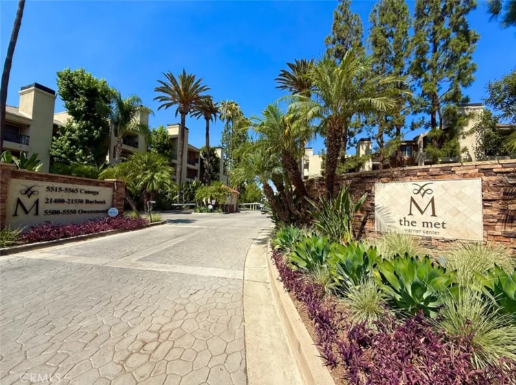 5530 Owensmouth Avenue #127 photo 1