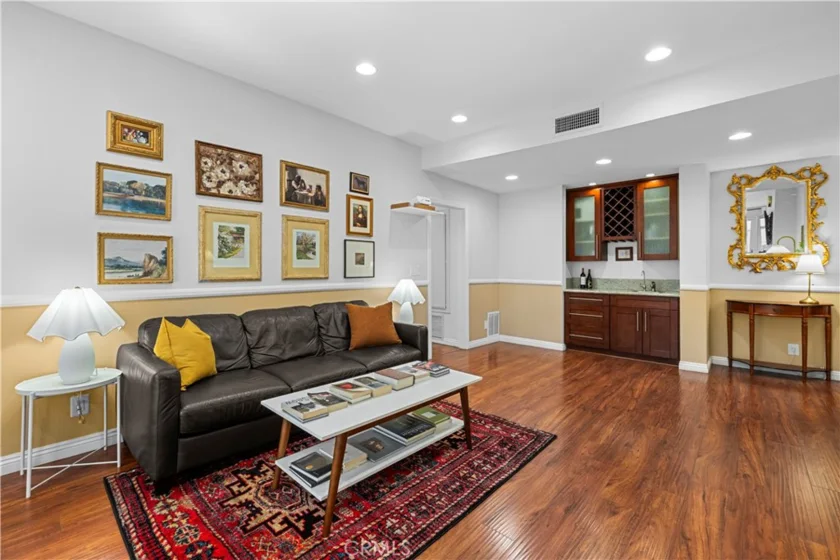 1509 Greenfield Avenue #106 photo 41